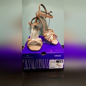 Worthington Nude Rose Gold Heels - NWT in box with original packing